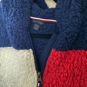 Cropped Tommy Hilfiger fluffy sweater